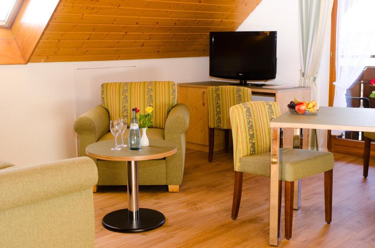 Schreyers Hotel Restaurant Mutzel シュルッフゼー エクステリア 写真