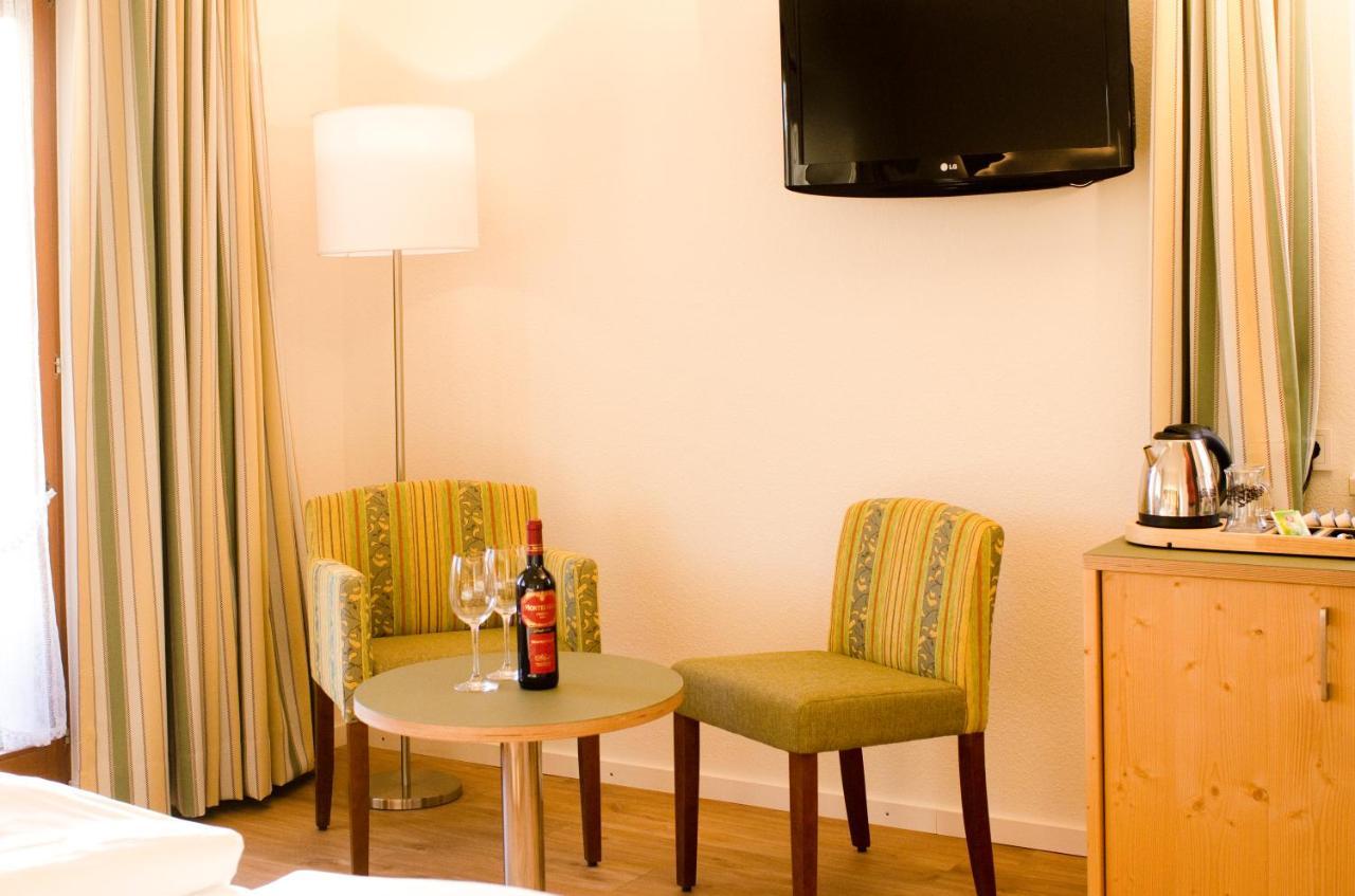Schreyers Hotel Restaurant Mutzel シュルッフゼー エクステリア 写真
