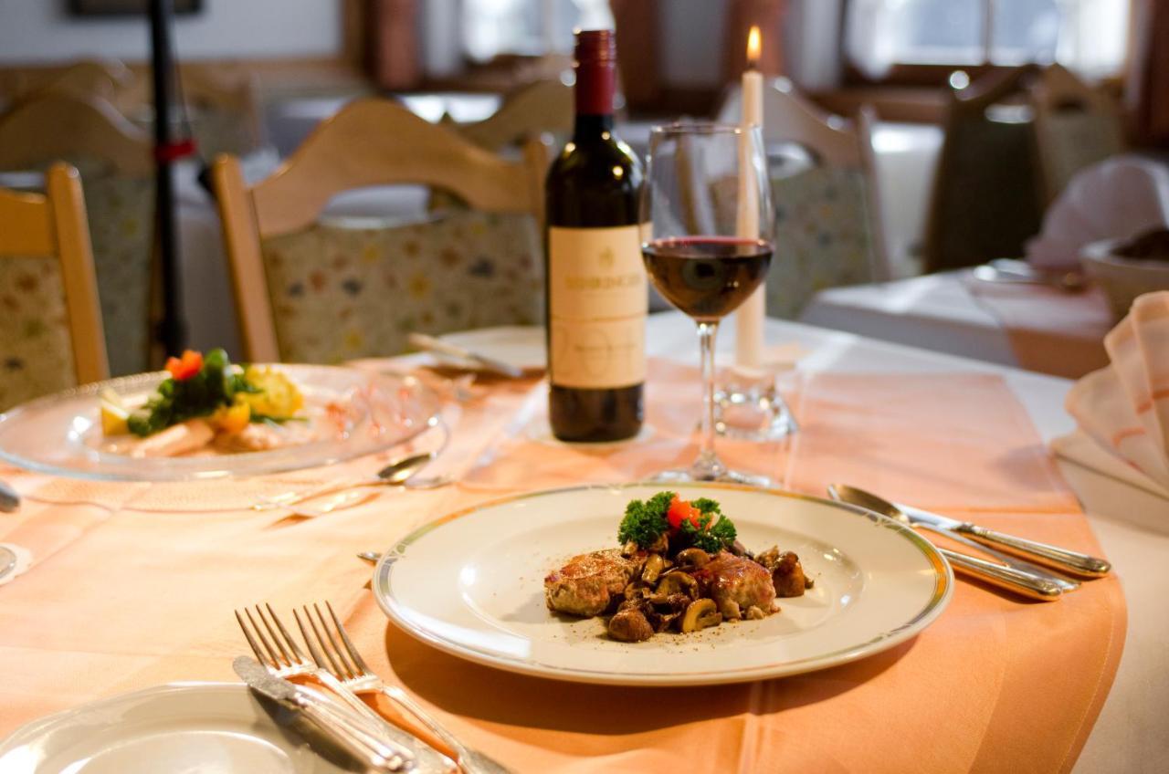 Schreyers Hotel Restaurant Mutzel シュルッフゼー エクステリア 写真